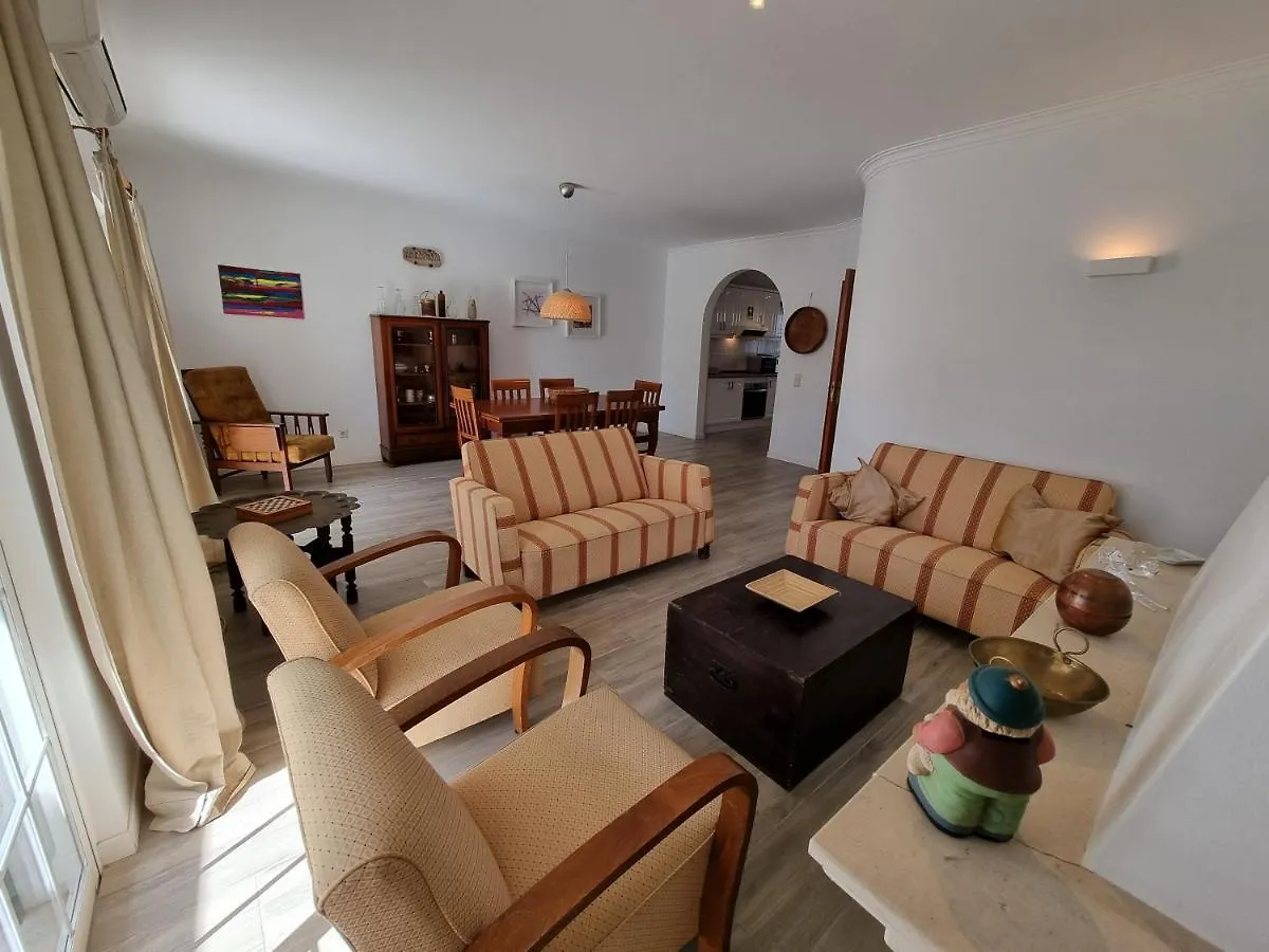 Casas da Audiência, 45 Vila Monte Gordo 0*,